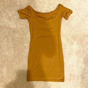 NWT Prettylittlething Basic Camel Short Sleeve Bardot Bodycon Dress, Size US 4